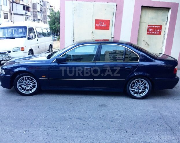 BMW 528 2000, 236,000 km - 2.8 l - Bakı