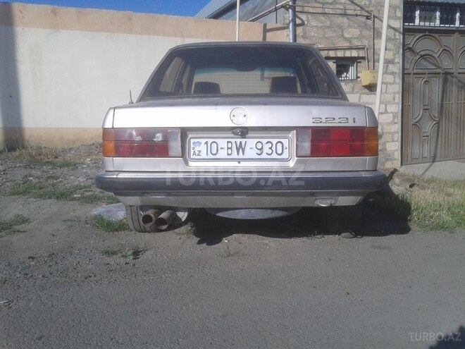 BMW 323 1984, 323,000 km - 2.0 l - Gəncə