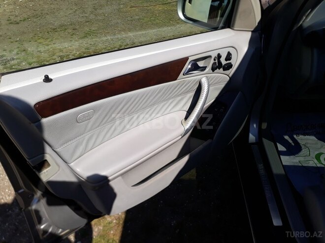 Mercedes C 200 2001, 251,000 km - 2.0 l - Bakı