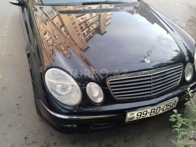 Mercedes E 220 2004, 350,000 km - 2.1 l - Astara