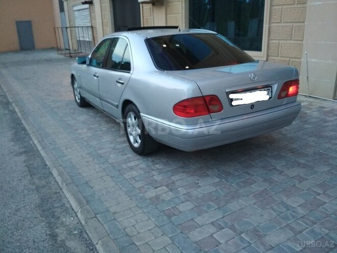 Mercedes E 280 1996, 265,800 km - 2.8 л - Bakı