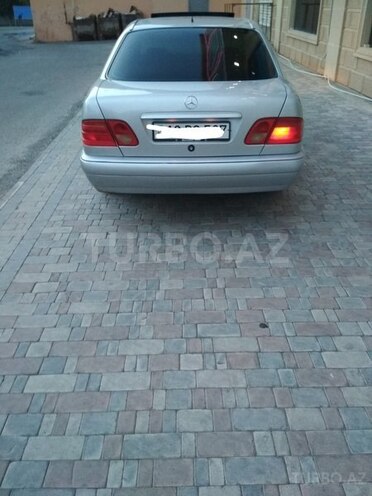 Mercedes E 280 1996, 265,800 km - 2.8 л - Bakı