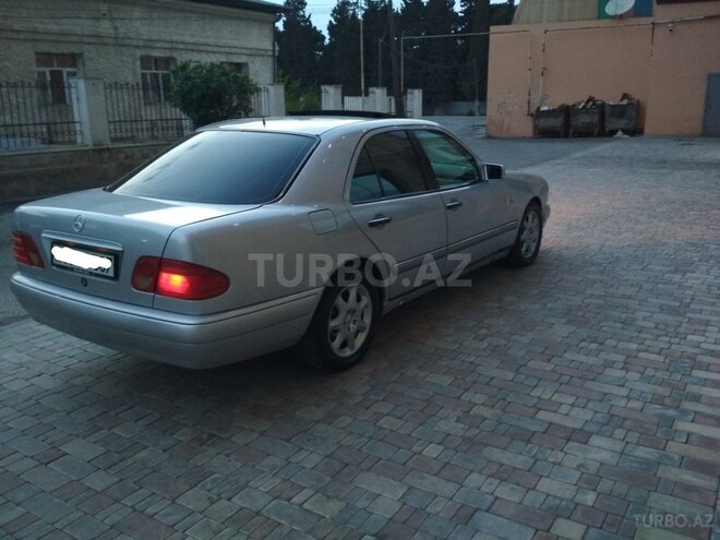 Mercedes E 280 1996, 265,800 km - 2.8 л - Bakı