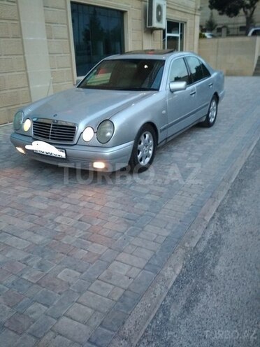 Mercedes E 280 1996, 265,800 km - 2.8 л - Bakı