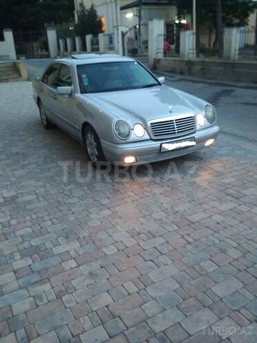 Mercedes E 280 1996, 265,800 km - 2.8 л - Bakı