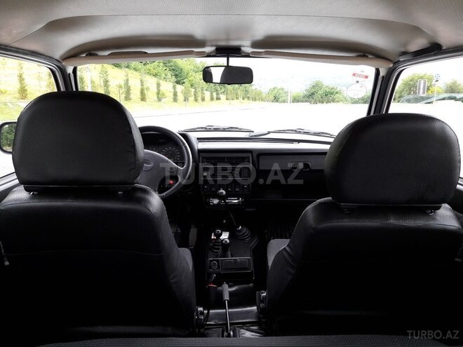 LADA (VAZ) Niva 2015, 31,000 km - 1.7 л - Qusar