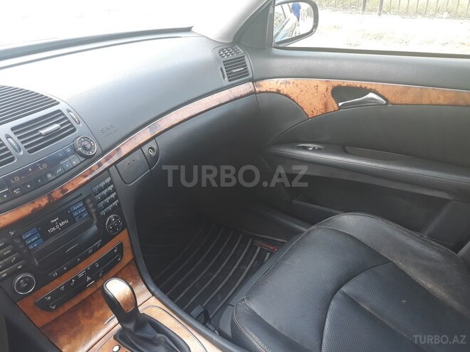 Mercedes E 240 2002, 260,000 km - 2.6 l - Bakı