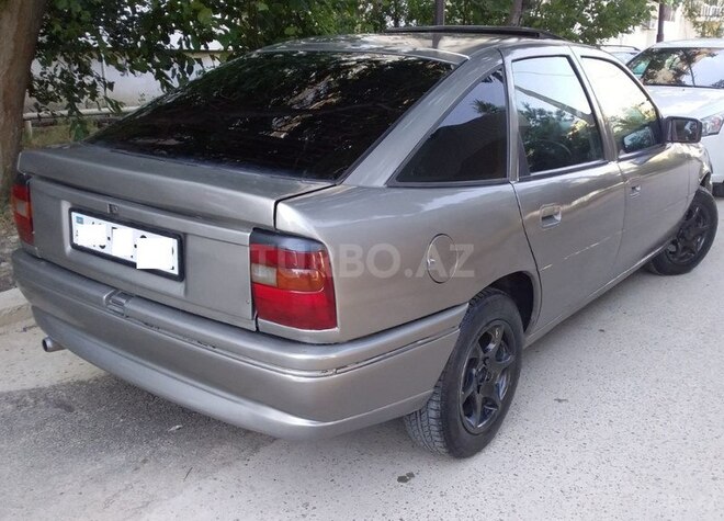Opel Vectra 1993, 150,000 km - 2.0 l - Bakı