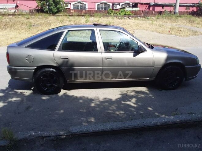 Opel Vectra 1993, 150,000 km - 2.0 l - Bakı