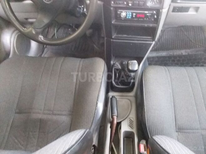 Opel Vectra 1993, 150,000 km - 2.0 l - Bakı