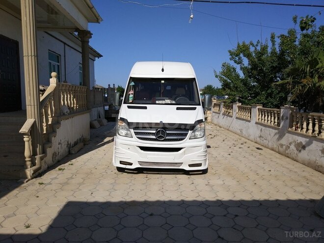 Mercedes Sprinter 313 2009, 160,000 km - 2.2 л - Neftçala