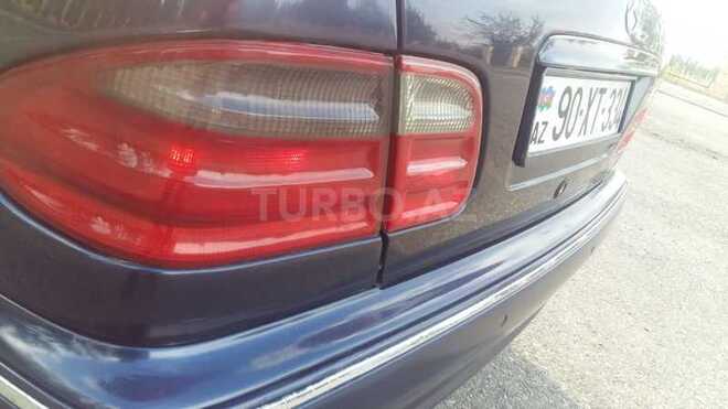 Mercedes E 240 2000, 323,000 km - 2.6 l - Yevlax