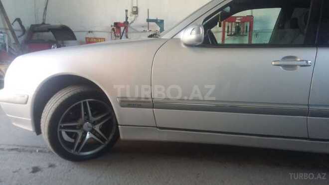 Mercedes E 240 2000, 234,000 km - 2.6 l - Qəbələ