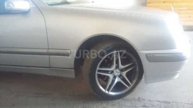 Mercedes E 240 2000, 234,000 km - 2.6 l - Qəbələ