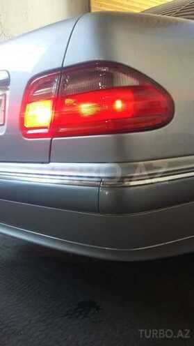 Mercedes E 240 2000, 234,000 km - 2.6 l - Qəbələ