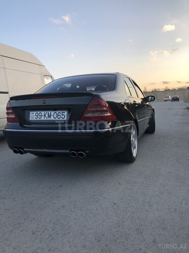 Mercedes C 320 2001, 233,000 km - 3.2 l - Bakı
