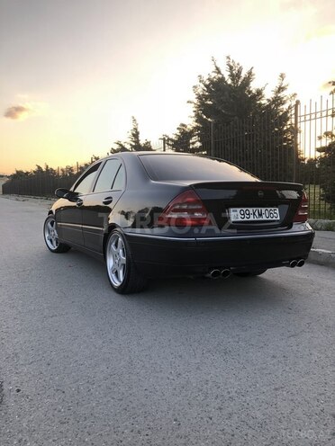 Mercedes C 320 2001, 233,000 km - 3.2 l - Bakı