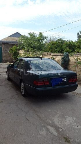 Mercedes E 240 1998, 280,000 km - 2.4 l - Xırdalan