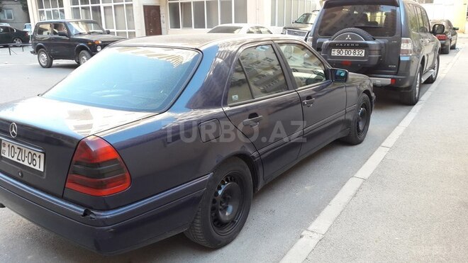 Mercedes C 180 1995, 390,000 km - 1.8 l - Bakı