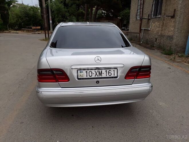 Mercedes E 320 2001, 281,404 km - 3.2 l - Sumqayıt