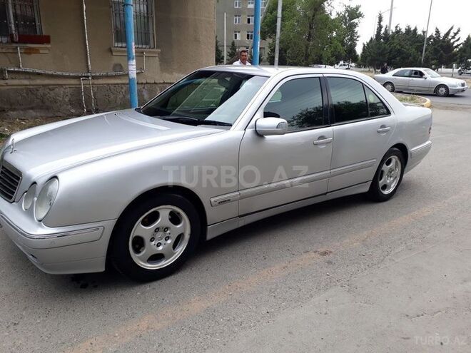 Mercedes E 320 2001, 281,404 km - 3.2 l - Sumqayıt