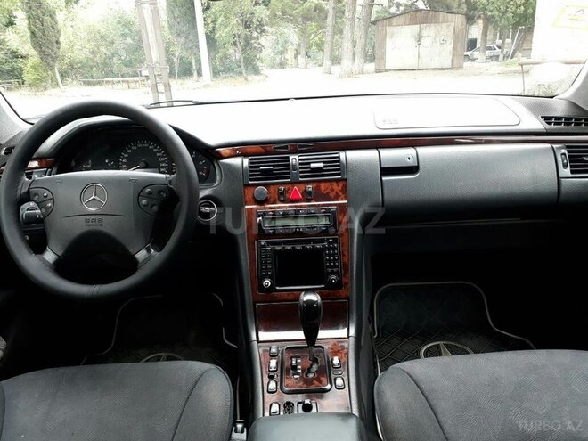 Mercedes E 320 2001, 281,404 km - 3.2 l - Sumqayıt