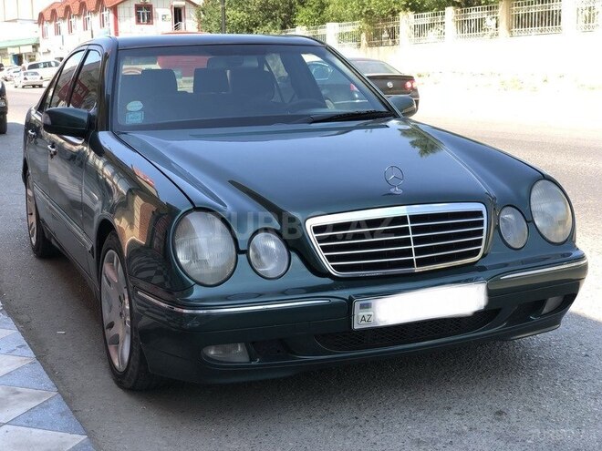 Mercedes E 270 1999, 254,000 km - 2.7 l - Bakı
