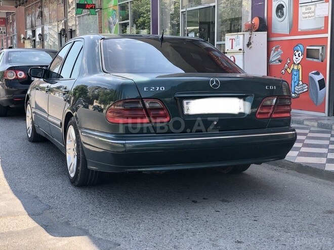 Mercedes E 270 1999, 254,000 km - 2.7 l - Bakı