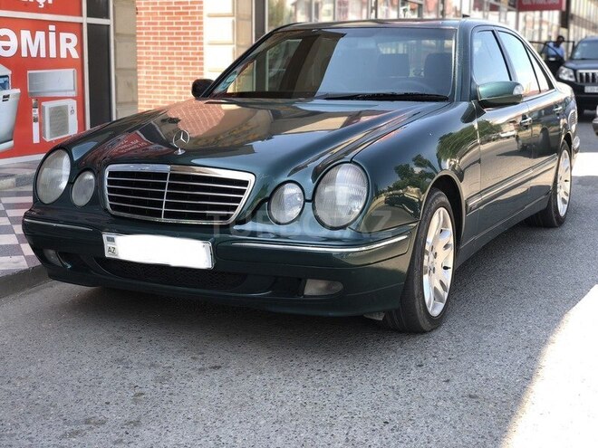 Mercedes E 270 1999, 254,000 km - 2.7 l - Bakı