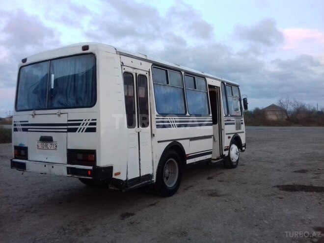 PAZ 32054 2002, 256,000 km - 0.5 л - Salyan