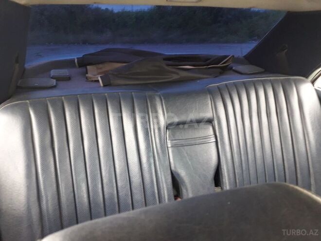 Mercedes E 260 1987, 189,000 km - 2.6 л - Bakı