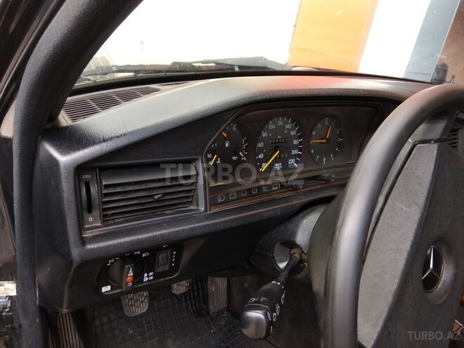 Mercedes 190 1990, 300,000 km - 1.7 л - Bakı