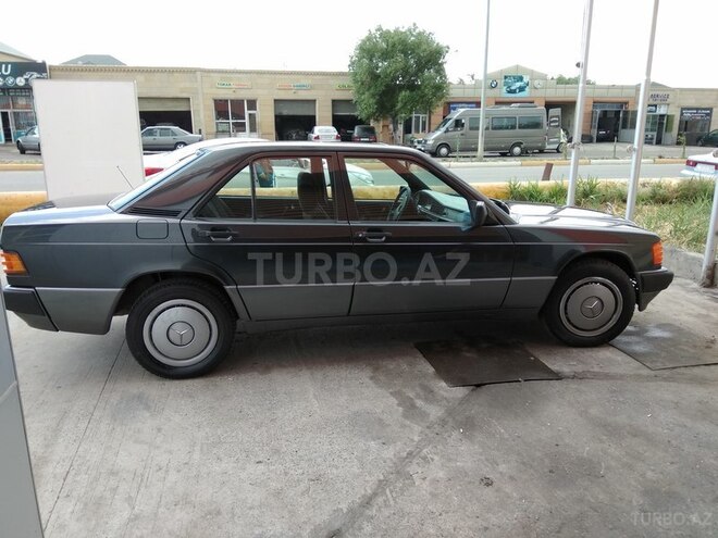 Mercedes 190 1990, 300,000 km - 1.7 л - Bakı