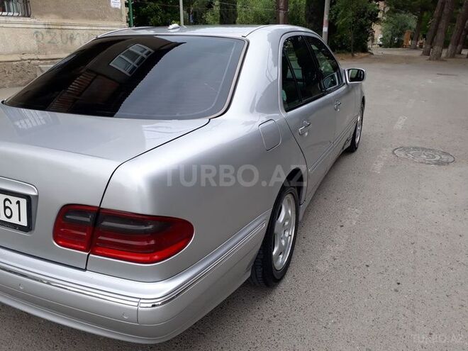 Mercedes E 320 2001, 281,404 km - 3.2 l - Sumqayıt