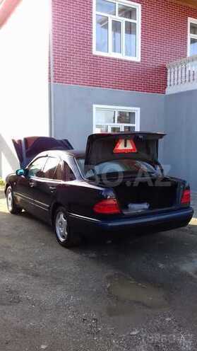 Mercedes E 200 1999, 287,700 km - 0.2 л - Astara