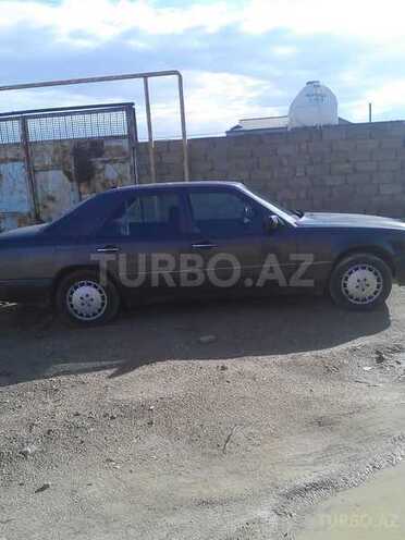 Mercedes E 300 1993, 250,000 km - 0.3 l - Bakı