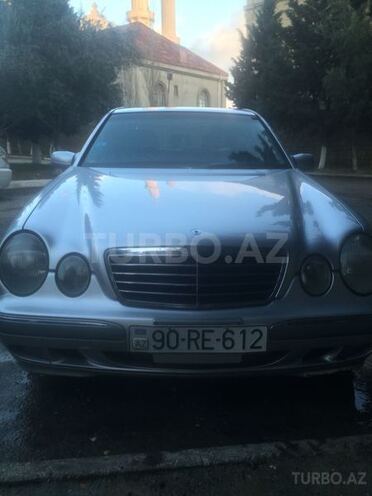 Mercedes E 240 2000, 345,000 km - 2.4 л - Bakı