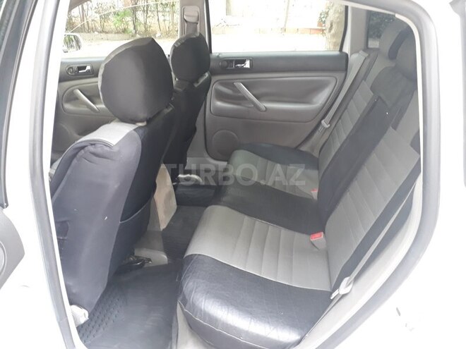 Volkswagen Passat 2001, 231,412 km - 1.8 l - Gəncə