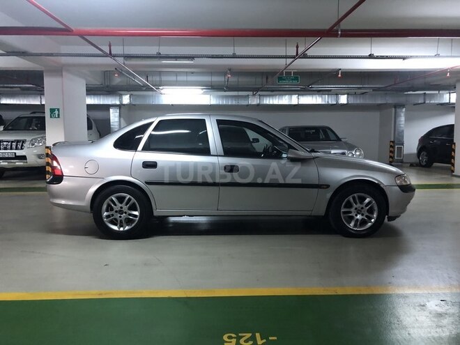 Opel Vectra 1998, 320,000 km - 1.6 l - Bakı