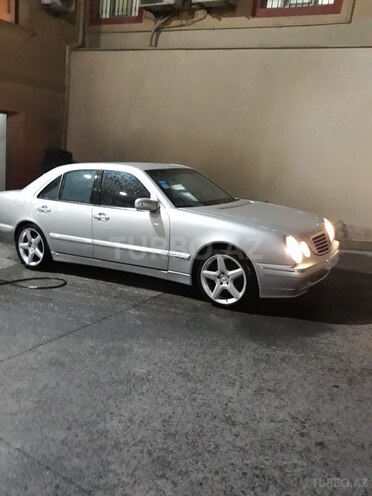 Mercedes E 270 1999, 30,000 km - 2.7 л - Bakı