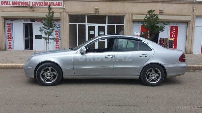 Mercedes E 270 2002, 237,000 km - 2.7 l - Bakı