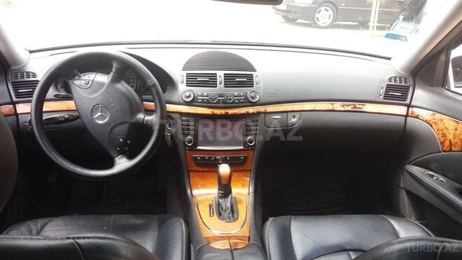 Mercedes E 270 2002, 237,000 km - 2.7 l - Bakı