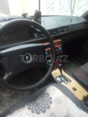 Mercedes E 230 1991, 330,000 km - 2.3 l - Bərdə