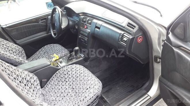 Mercedes E 200 1997, 280,000 km - 2.0 л - Bakı