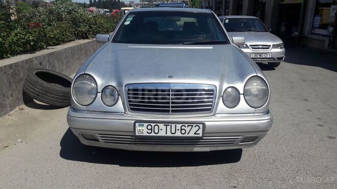 Mercedes E 200 1997, 280,000 km - 2.0 л - Bakı