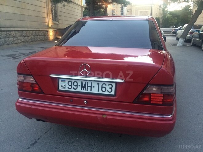 Mercedes E 200 1994, 324,000 km - 2.0 l - Bakı