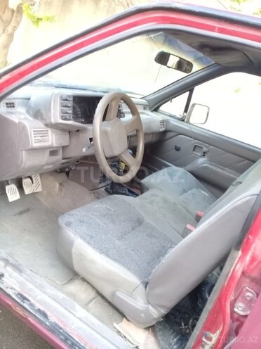 Isuzu  1993, 250,000 km - 2.6 l - Bakı