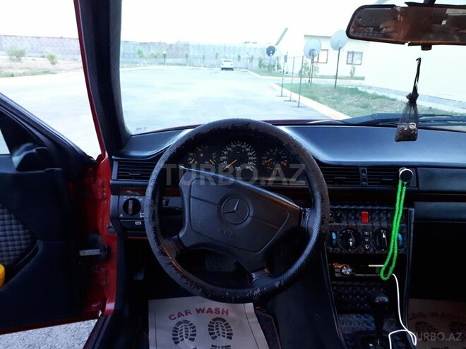 Mercedes E 280 1992, 27,755 km - 2.8 l - Gəncə