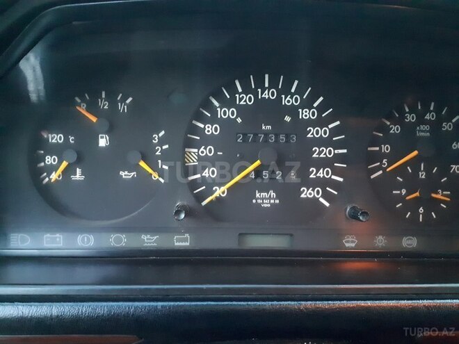 Mercedes E 280 1992, 27,755 km - 2.8 l - Gəncə