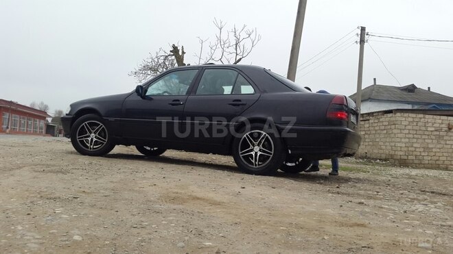 Mercedes C 200 1994, 425,128 km - 2.0 л - Xaçmaz